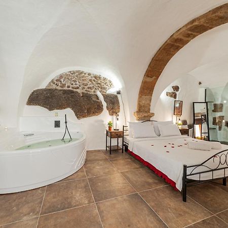 Romantic Loft With Jacuzzi In The Castle Castelsardo Kültér fotó