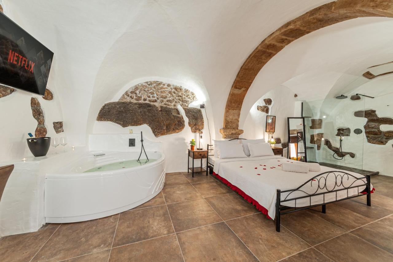 Romantic Loft With Jacuzzi In The Castle Castelsardo Kültér fotó